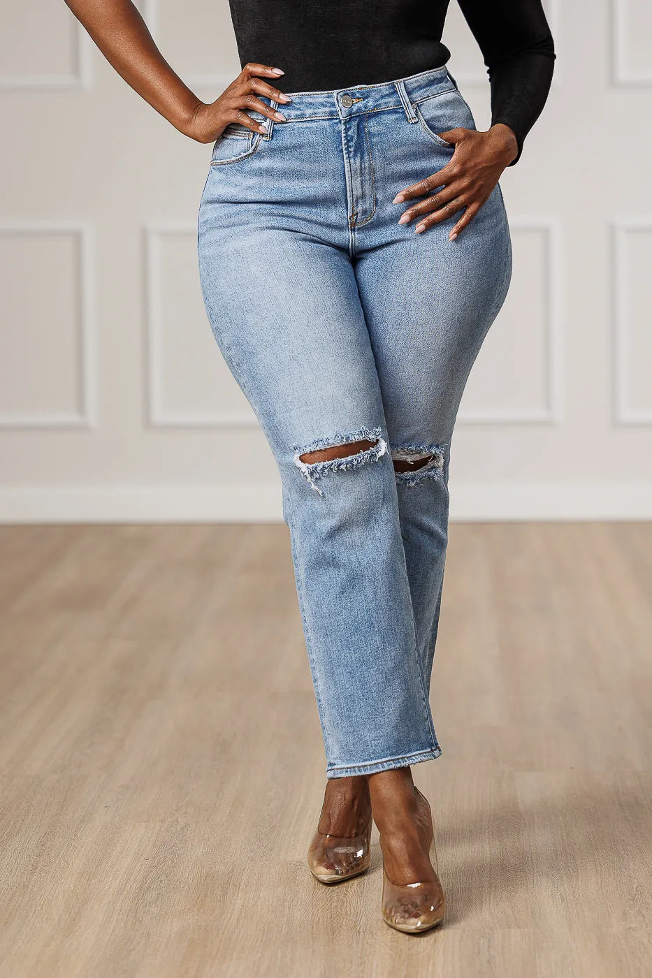 FINAL SALE - Everest Ripped Straight Jeans
